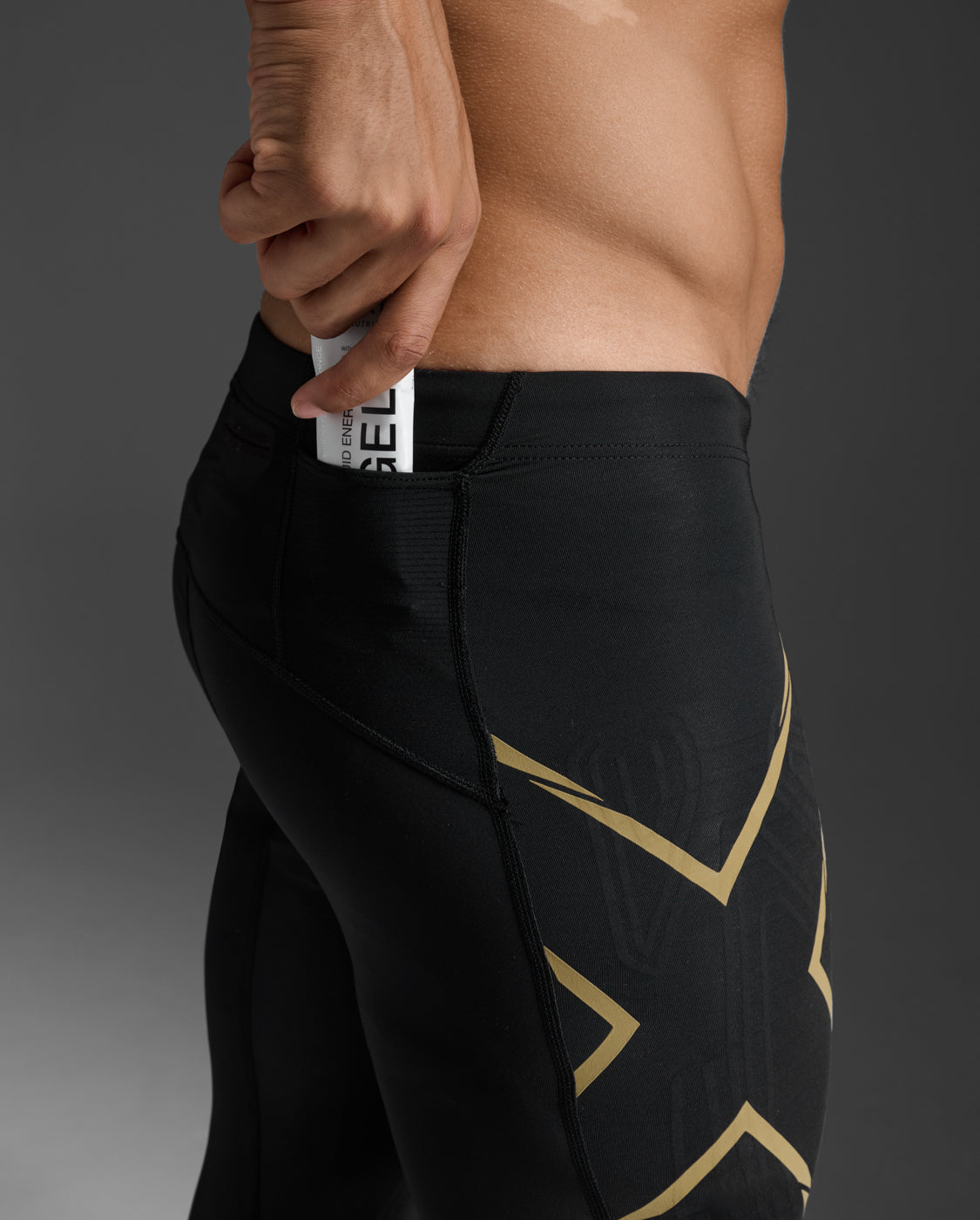 2xu accelerate compression tights mens best sale