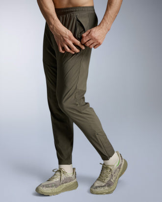 Aero Woven Jogger